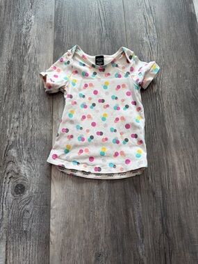 Peekaboo Beans White Short Sleeve Tee with Colorful Dot Print